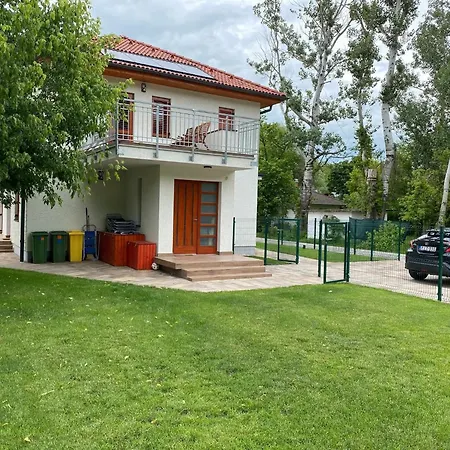Kz Sajat Partszakasszal Balatonboglár