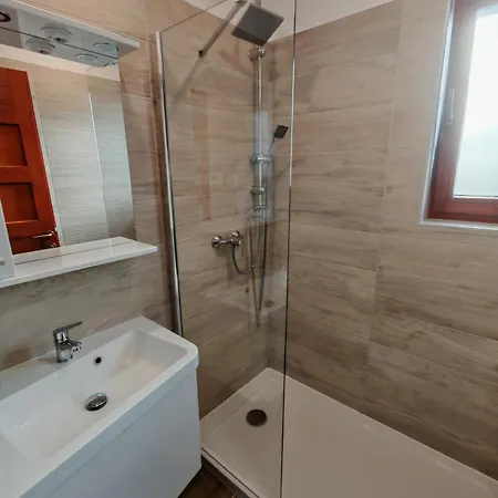 Apartmán Kz Sajat Partszakasszal *