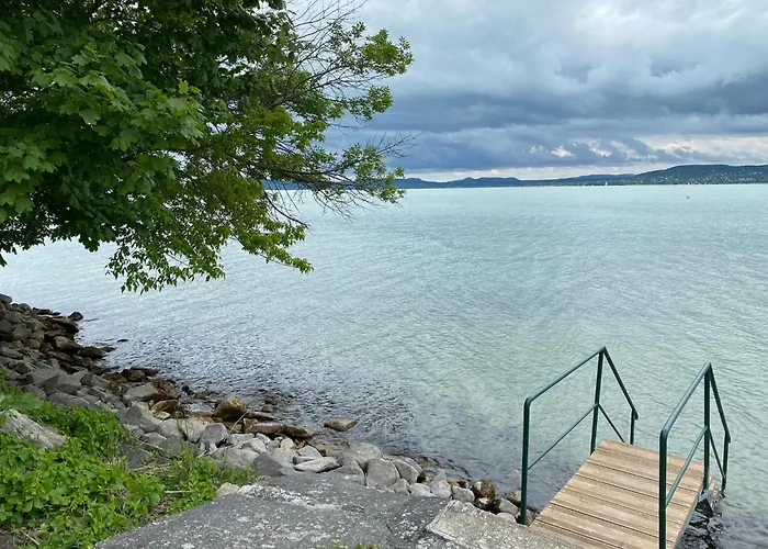 Kz Sajat Partszakasszal Balatonboglár